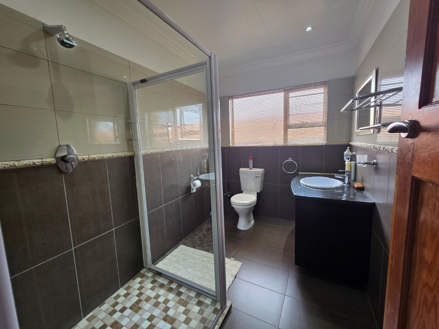 4 Bedroom Property for Sale in Helicon Heights Free State